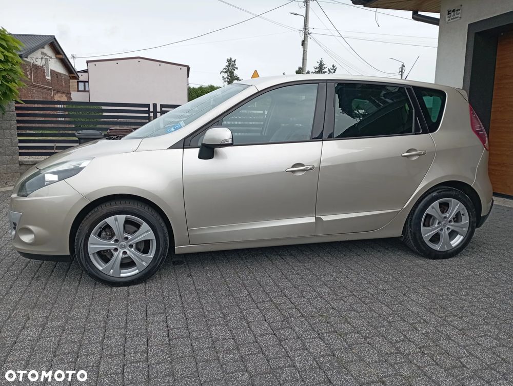 Renault Scenic 1.6 16V 110 Expression - 21