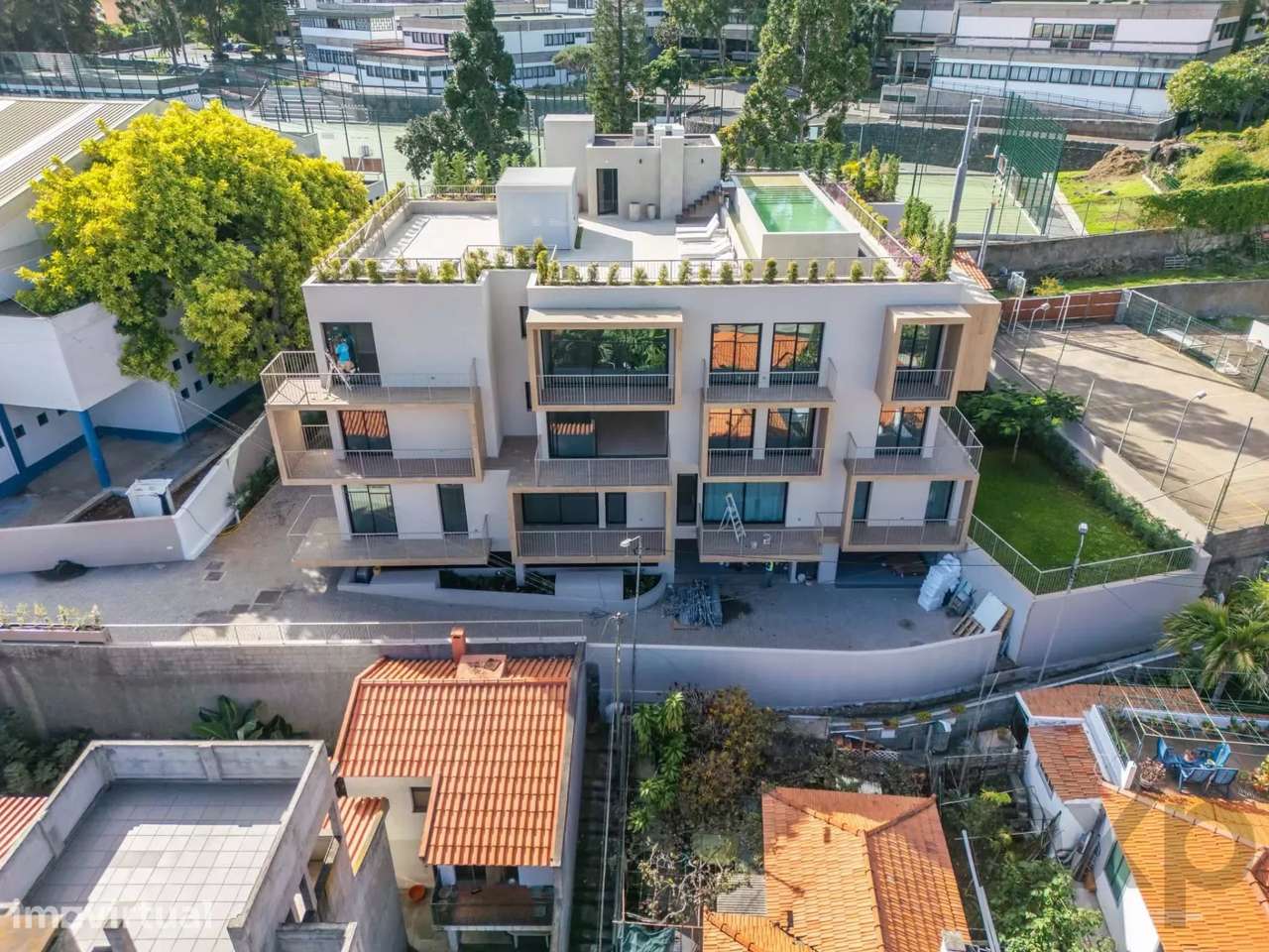 Apartamento T3 com Piscina e Vista Baia do Funchal - Grande imagem: 3/34