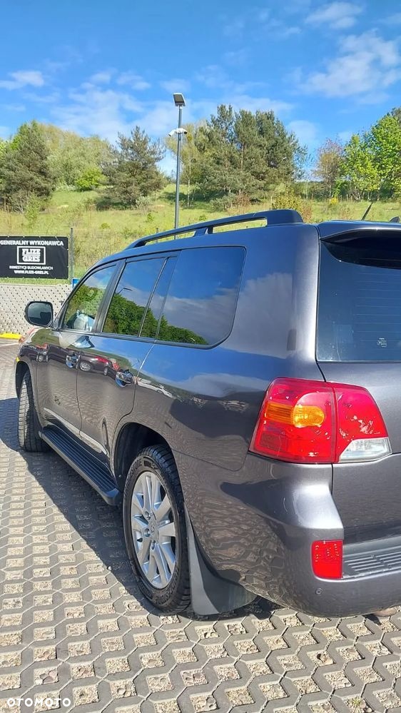Toyota Land Cruiser LC 4.5 D-4D V8 Prestige X 7 - 8