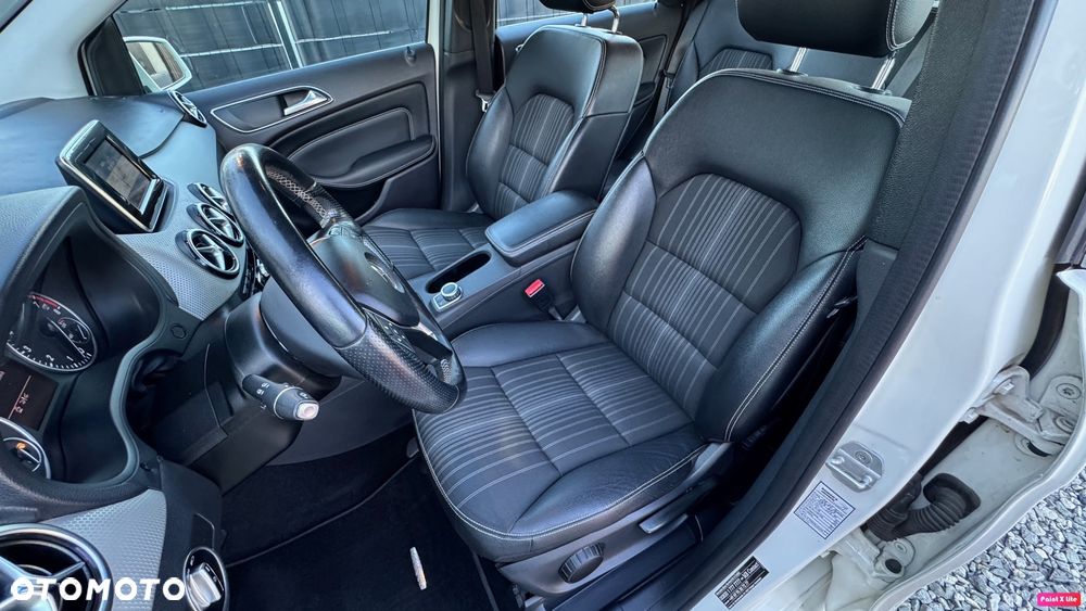 Mercedes-Benz Klasa B 180 BlueEFFICIENCY Edition - 24