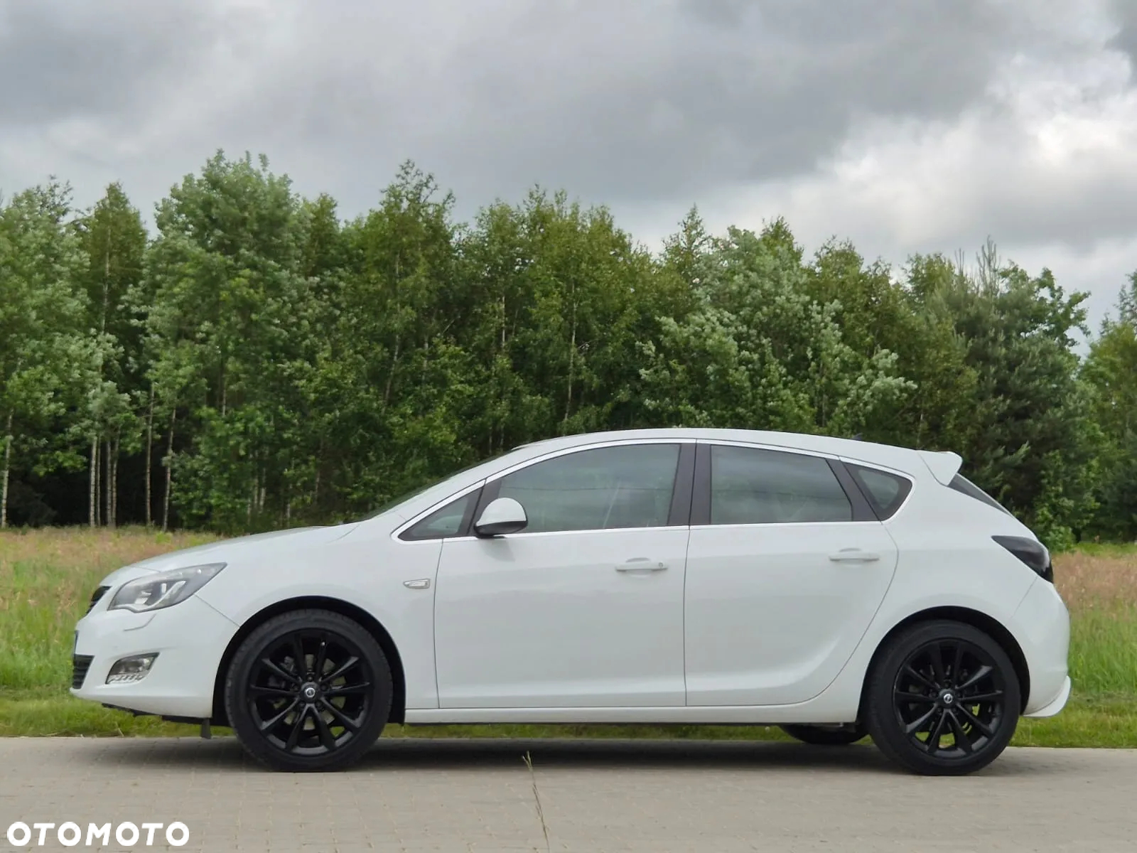 Opel Astra IV 2.0 CDTI Cosmo - 14