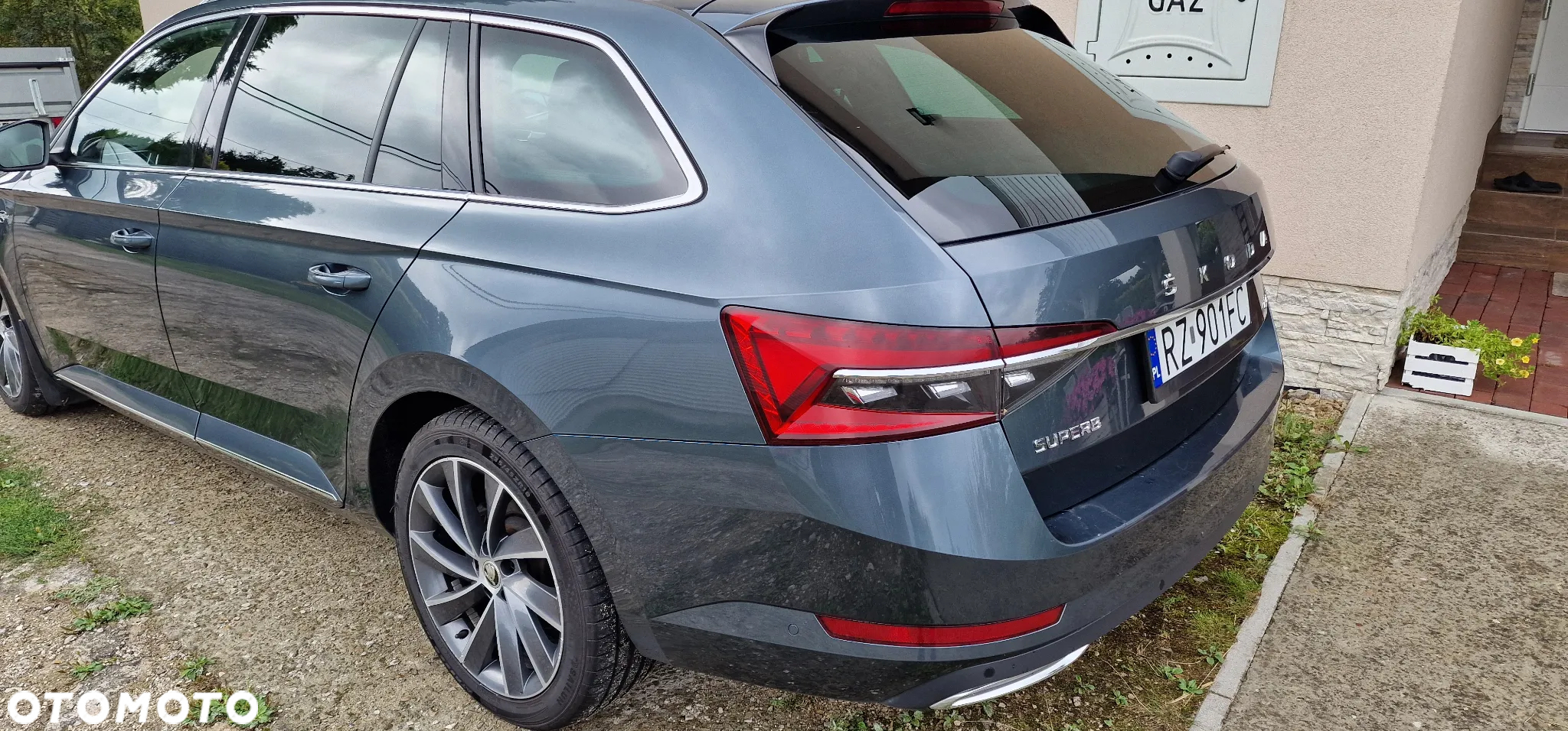 Skoda Superb Combi 2.0 TDI 4x4 DSG L&K - 4
