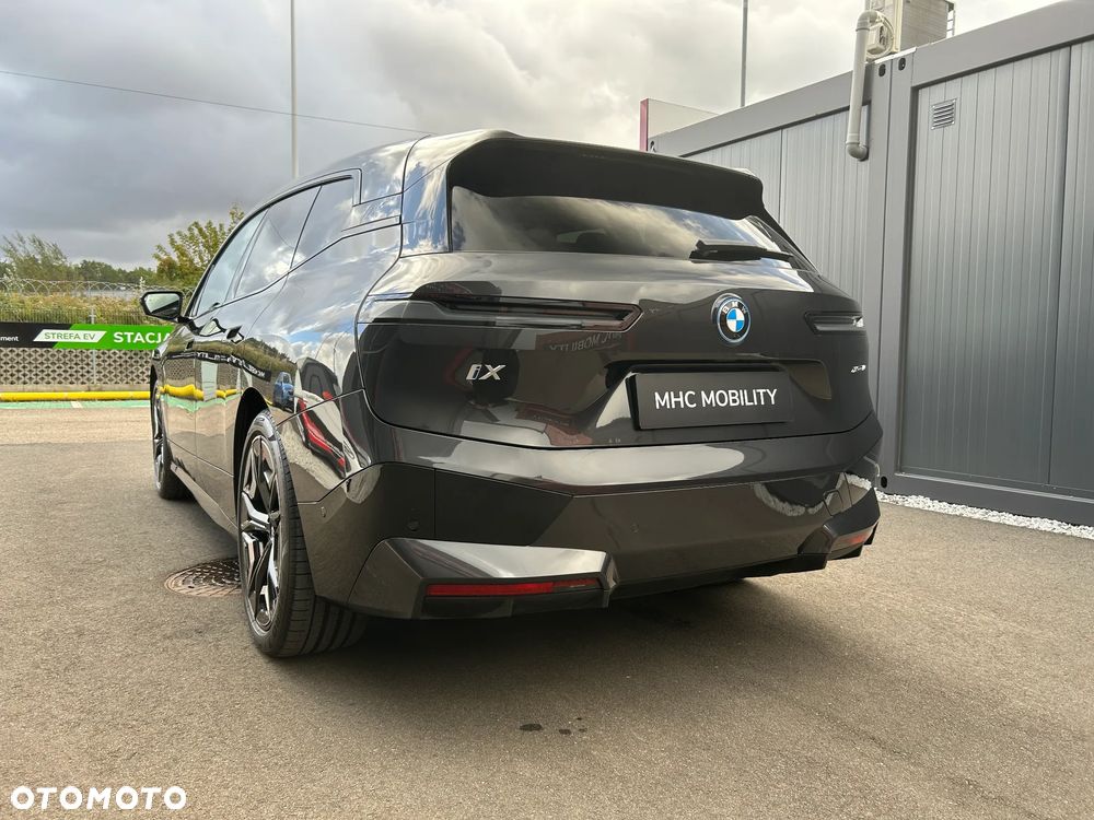 BMW iX xDrive40 76.6kWh - 18
