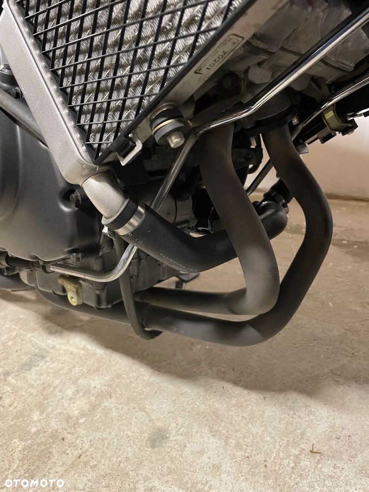 Honda VFR - 23