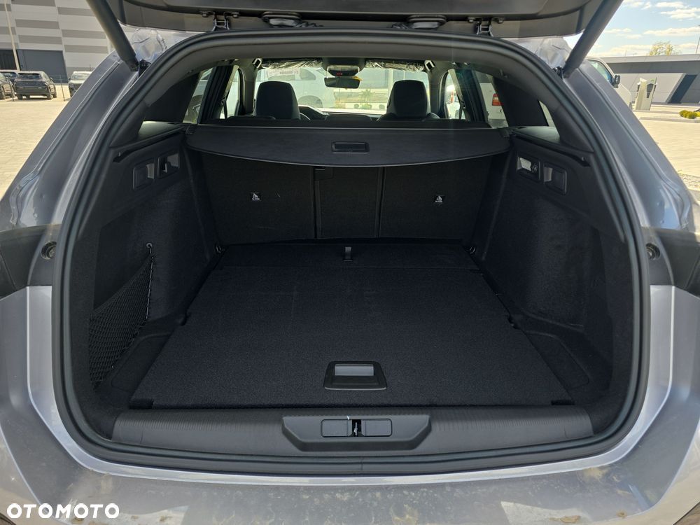 Peugeot 308 1.5 BlueHDi GT Exclusive S EAT8 - 11