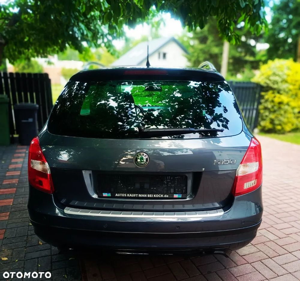 Skoda Fabia 1.6 16V Tiptronic Ambiente - 4
