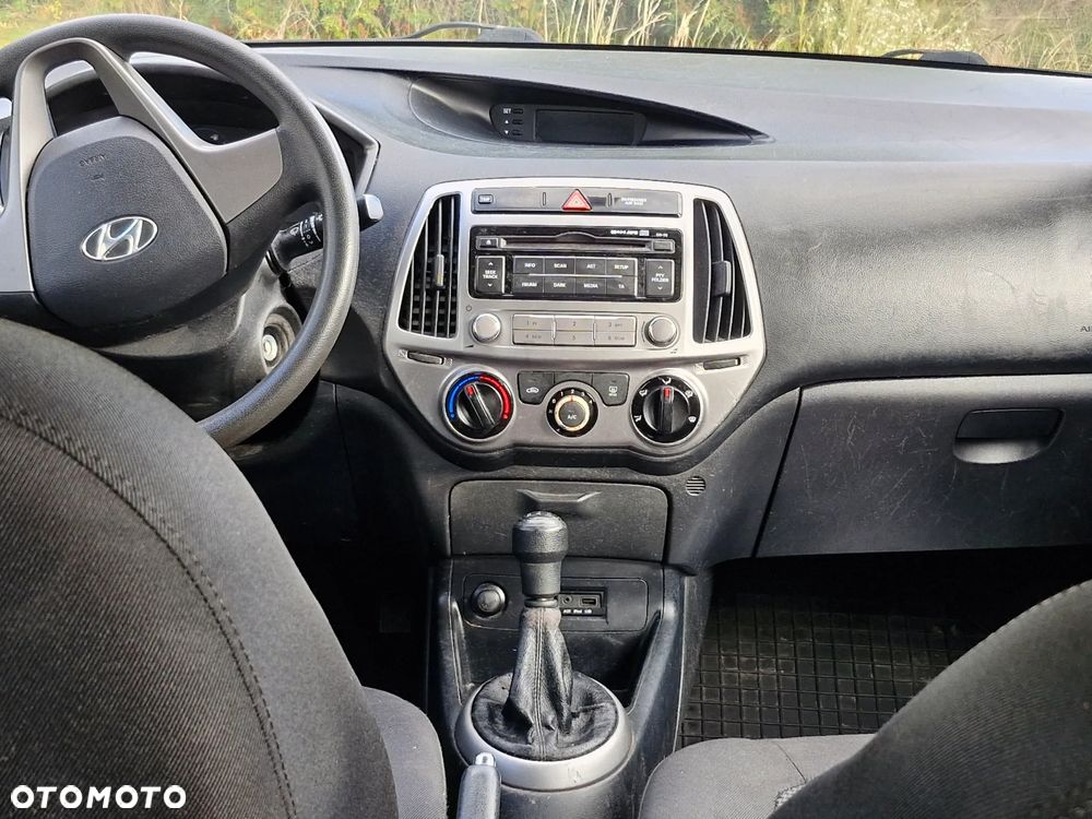 Hyundai i20 - 25