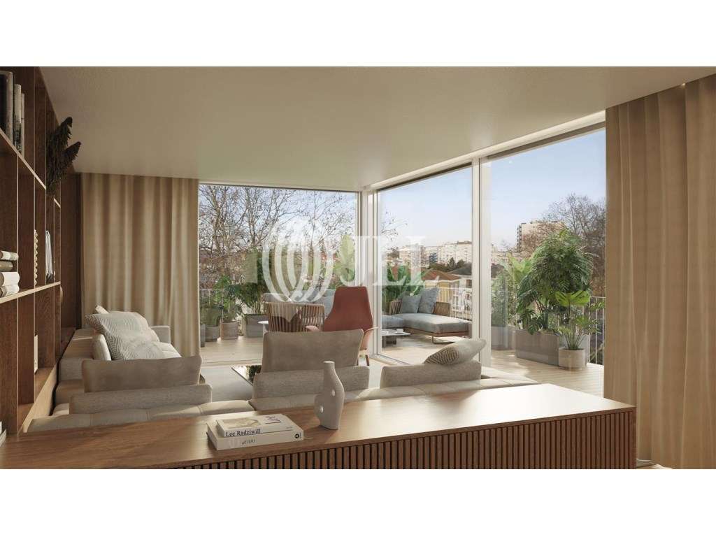 Apartamento T3, com terraço e estacionamento, no Porto - Grande imagem: 2/27