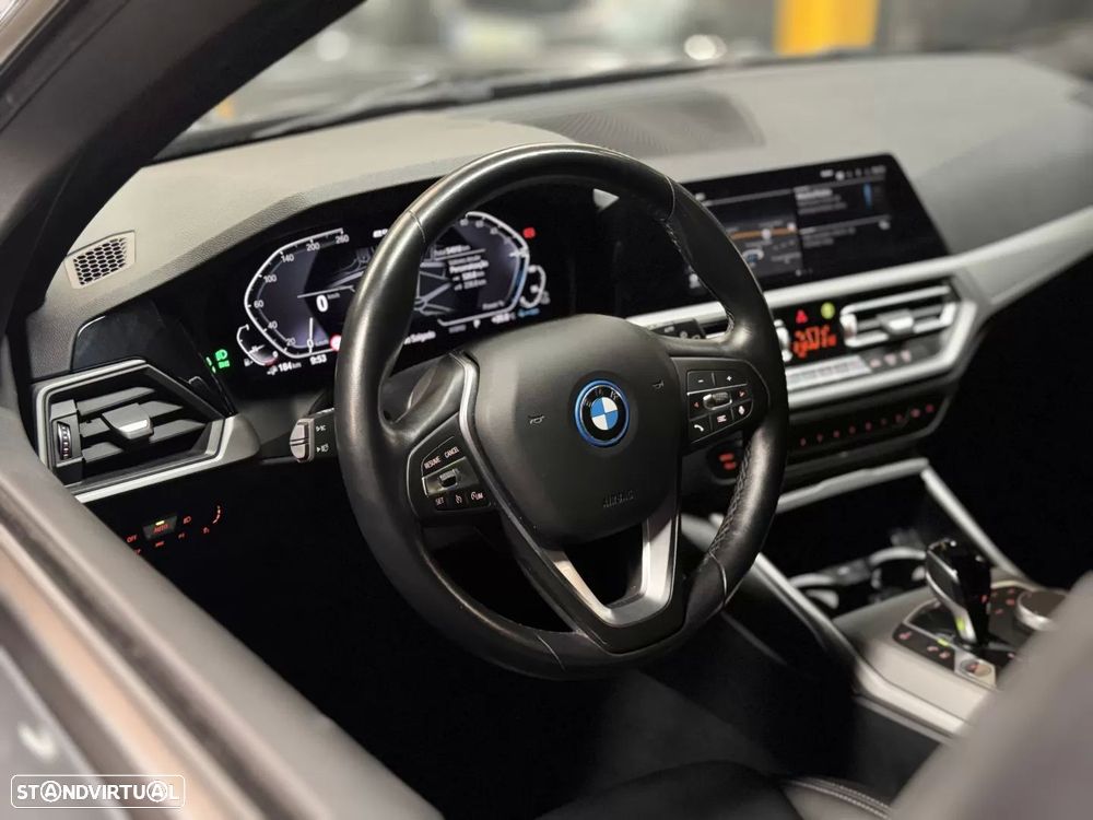 BMW 320 e Line Sport Auto - 10