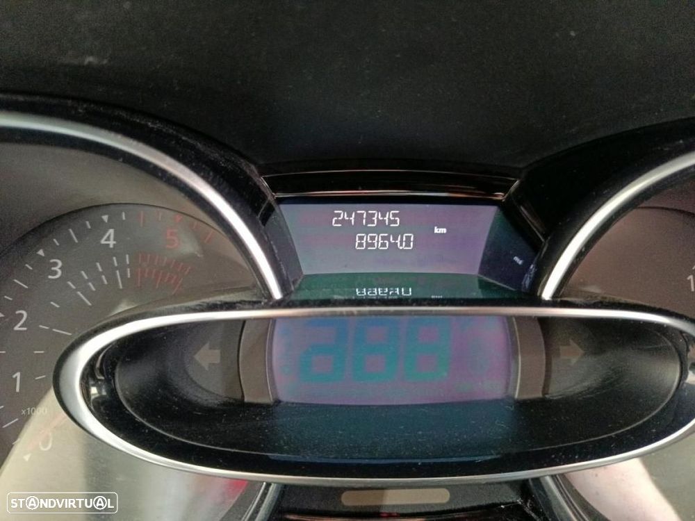 Renault Clio Sport Tourer 1.5 dCi Limited - 4