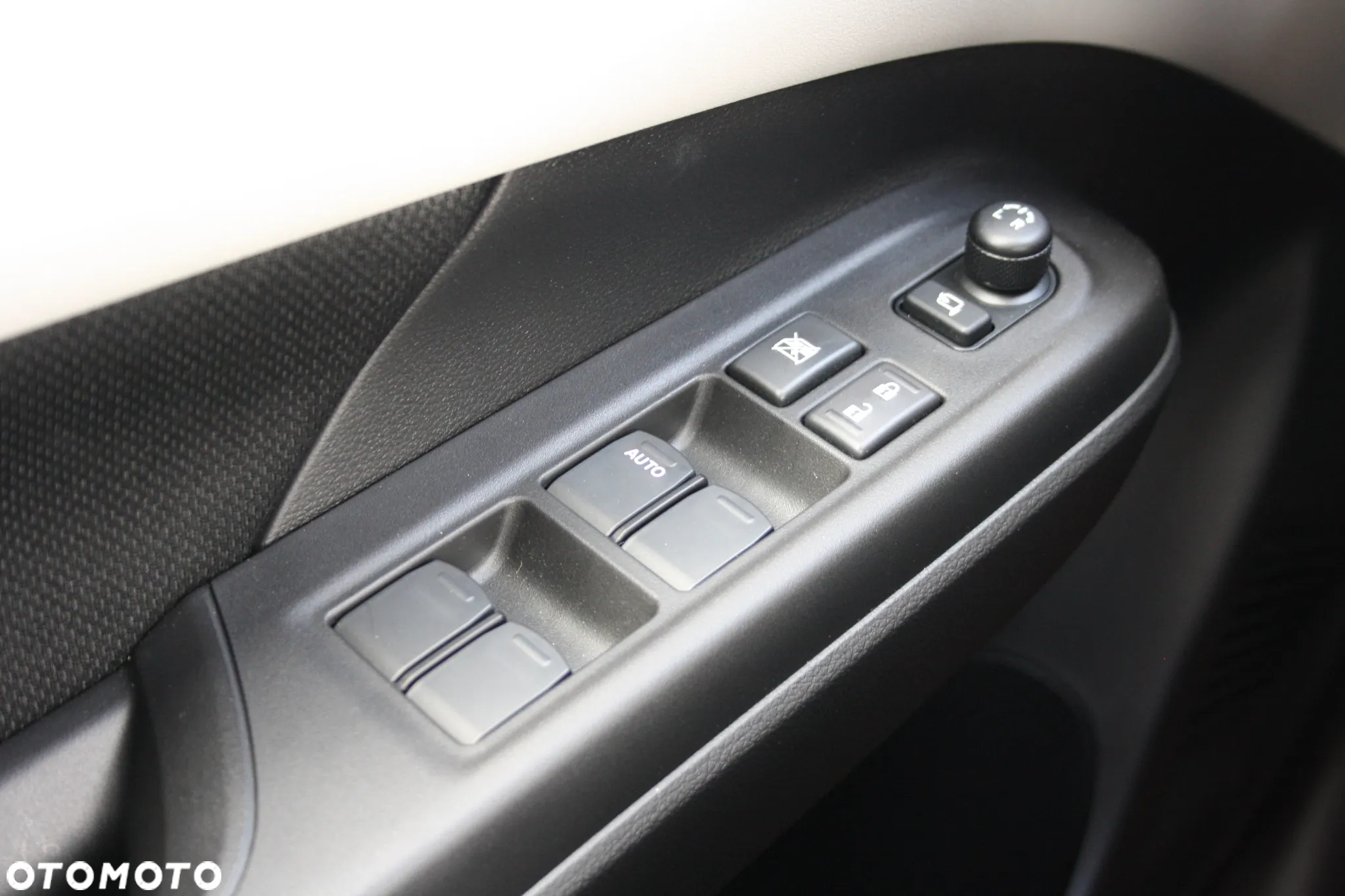 Suzuki Swift 1.2 Dualjet SHVS Elegance CVT - 18