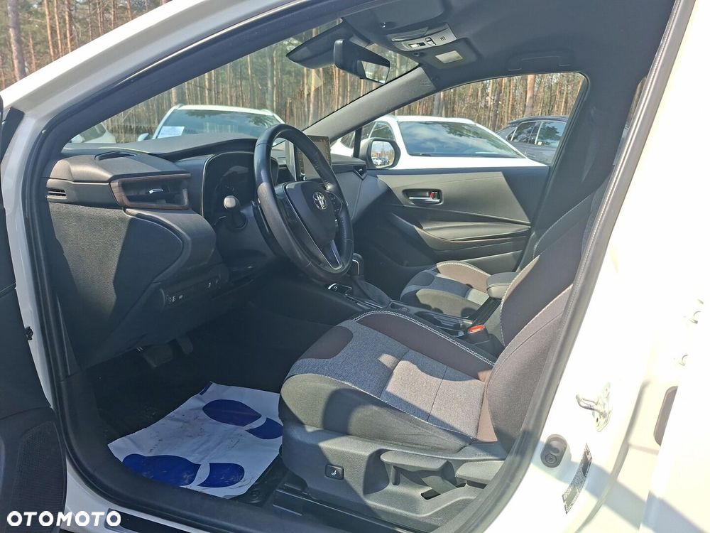 Toyota Corolla 2.0 Hybrid Trek - 14