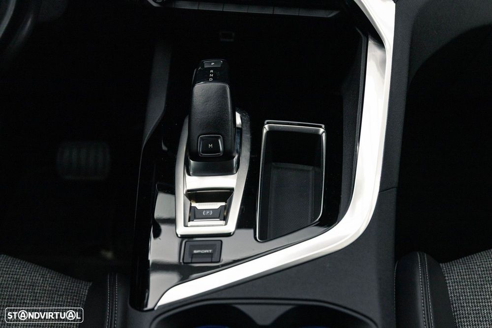 Peugeot 5008 1.5 BlueHDi Allure EAT8 - 40