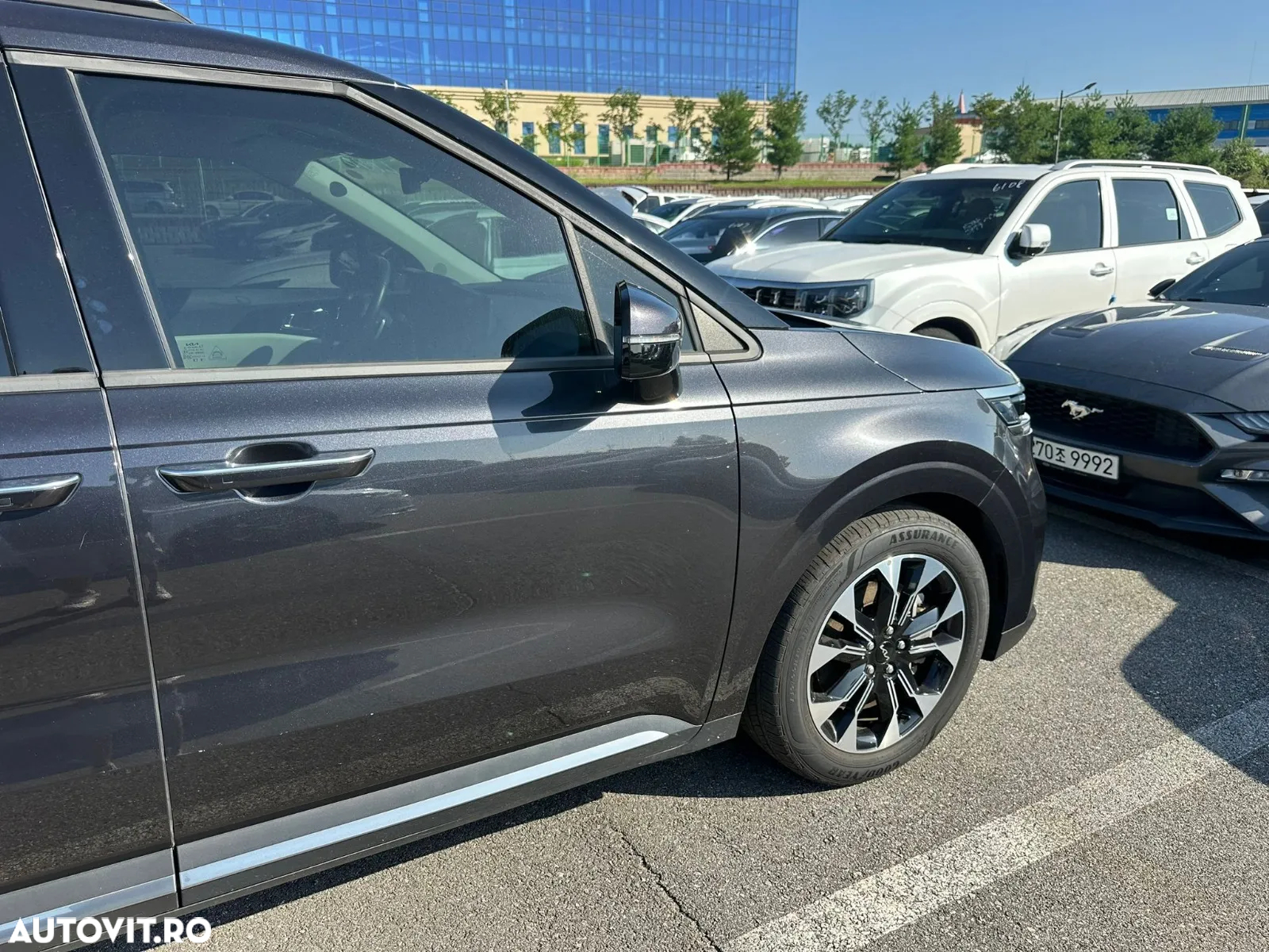 Kia Carnival - 15