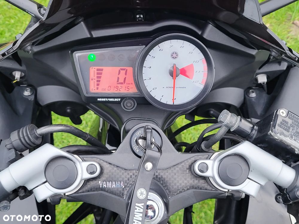 Yamaha YZF - 15