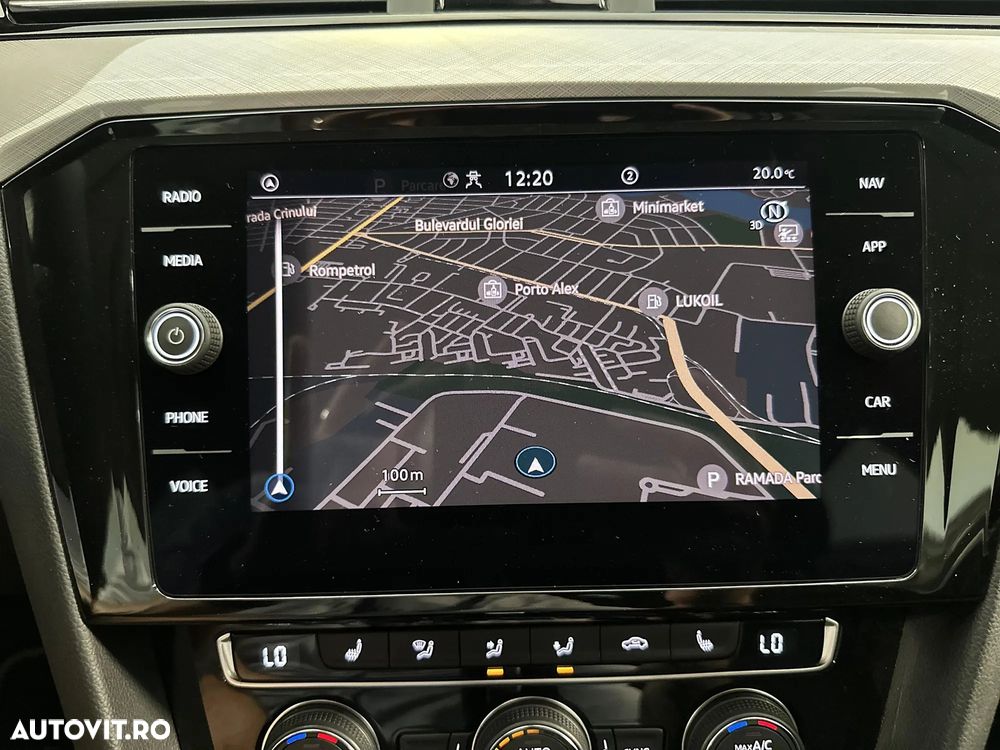 Volkswagen Passat - 14