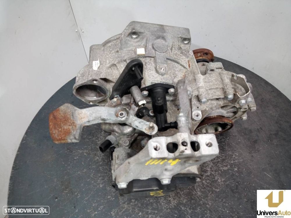 CAIXA VELOCIDADES VOLKSWAGEN GOLF VI 2010 -MDZ - 8