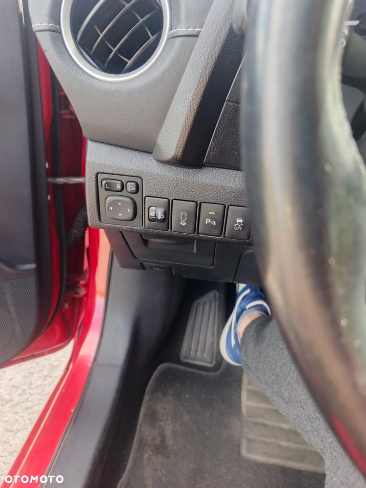 Toyota Auris 2.0 D-4D Executive - 8