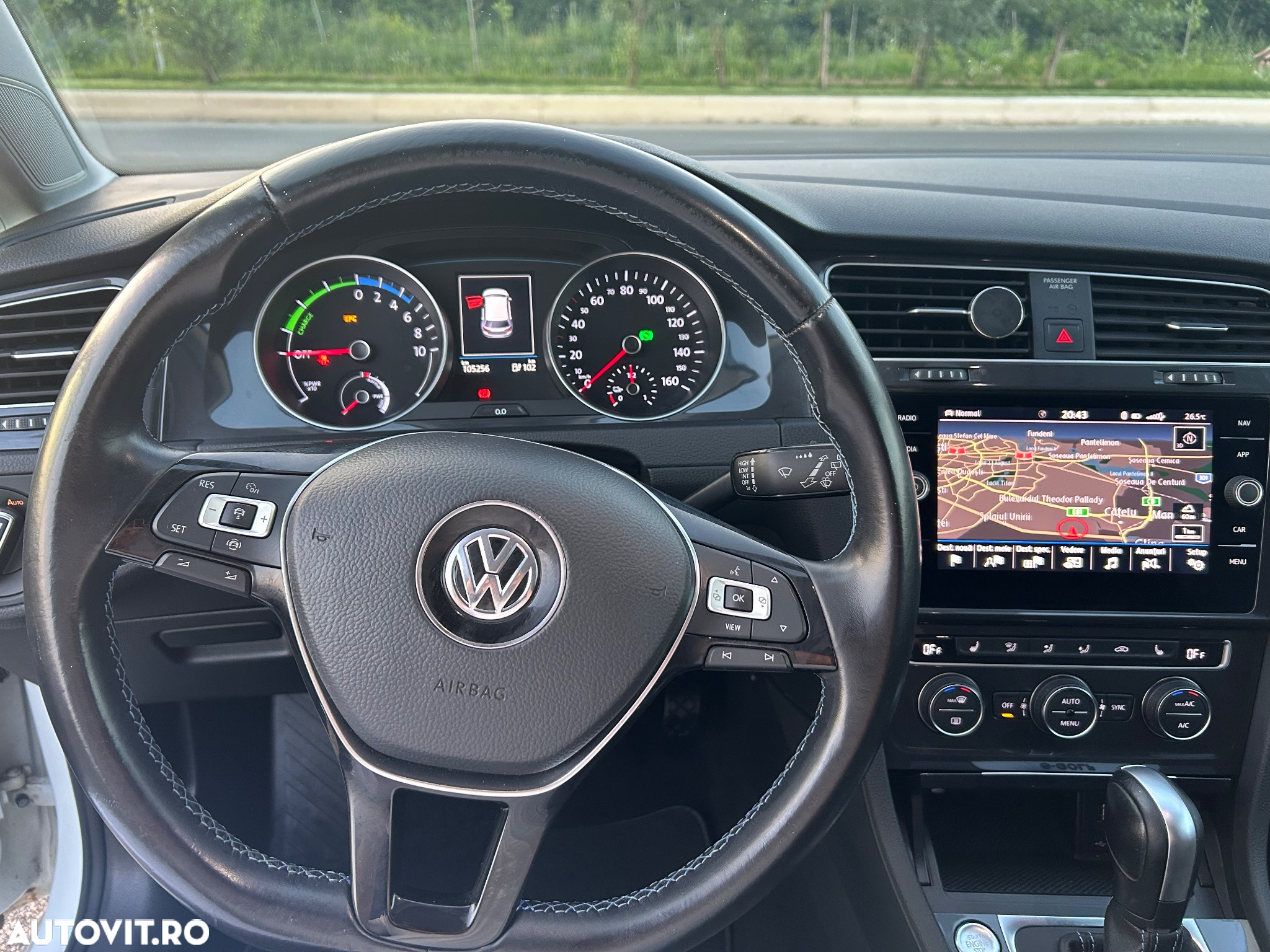 Volkswagen Golf e-Golf - 13