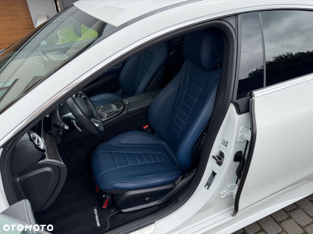Mercedes-Benz CLS 300 d 4Matic 9G-TRONIC AMG Line - 41