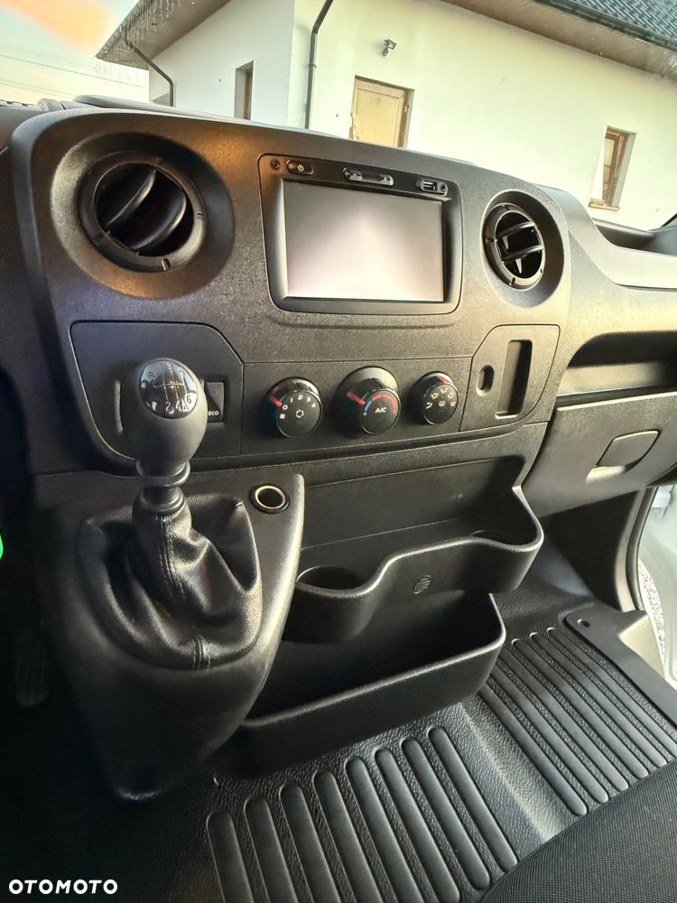 Renault Master - 16