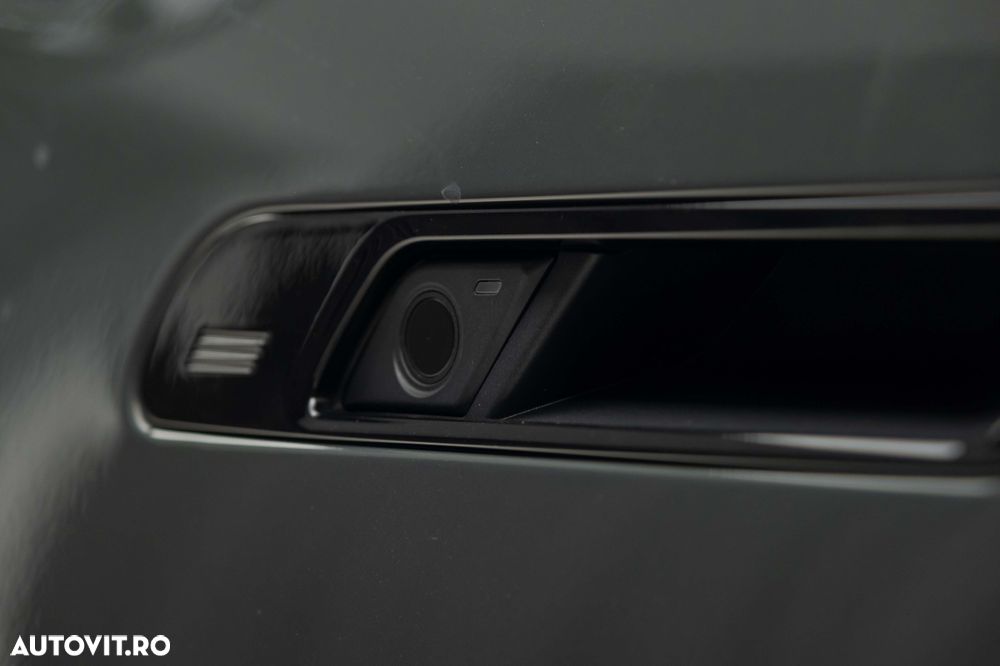 BMW M7 M760e xDrive AT PHEV - 9