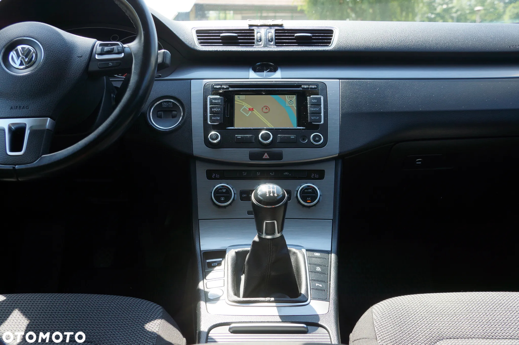Volkswagen Passat 1.4 TSI BMT Comfortline - 13
