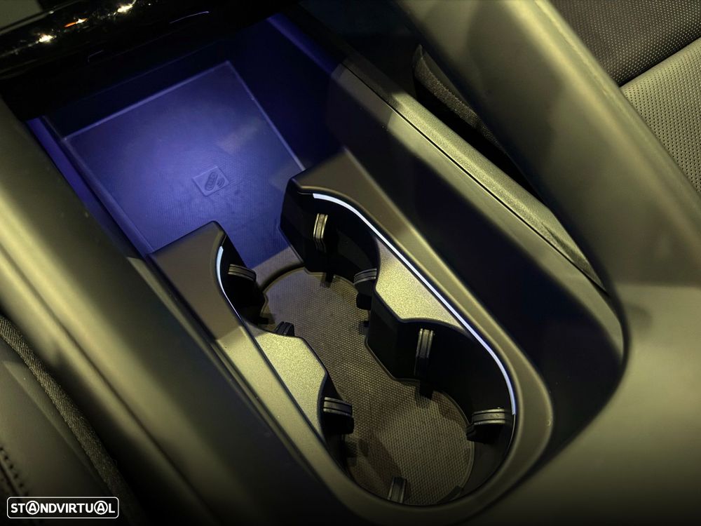 Porsche Macan Electric 4 - 37