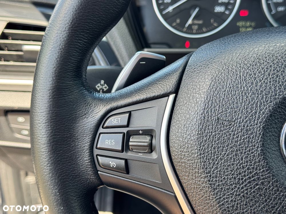 BMW Seria 1 120d Sport-Aut Urban Line - 16