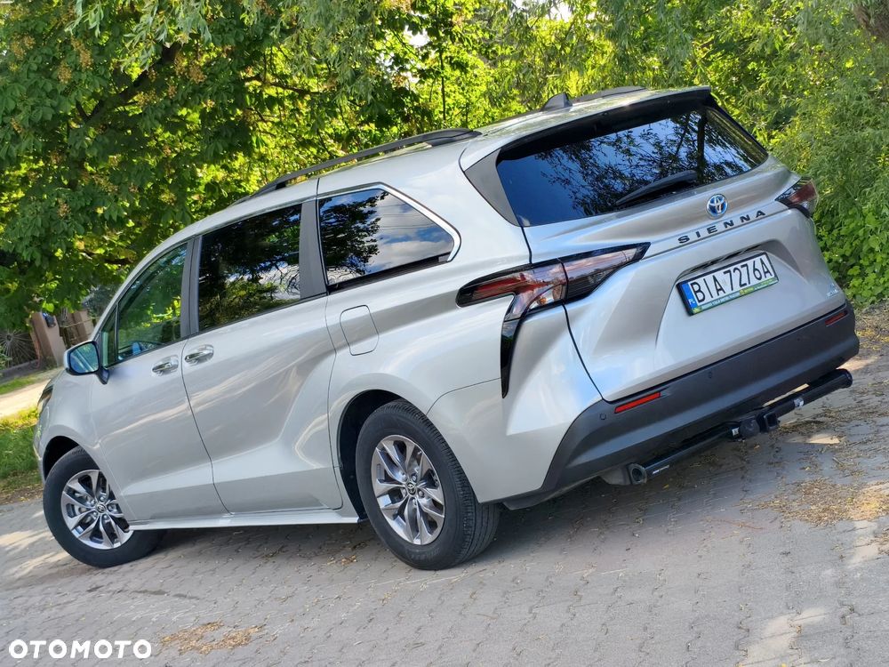 Toyota Sienna - 31