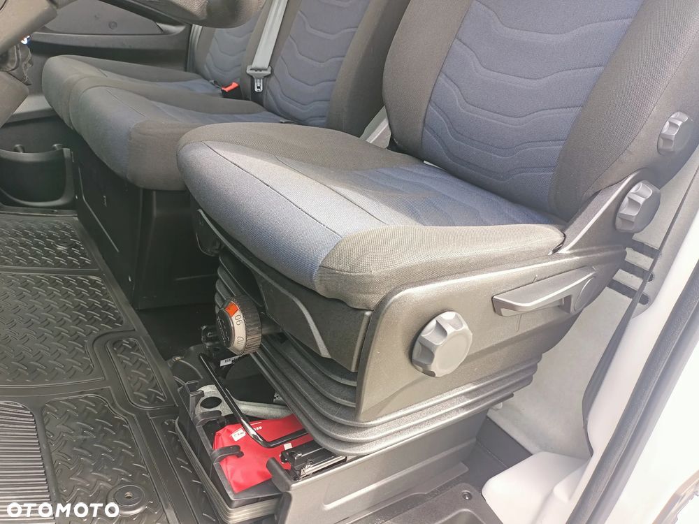 Iveco 35C16 POWER 160KM KONTENER WINDA 750Kg - 28