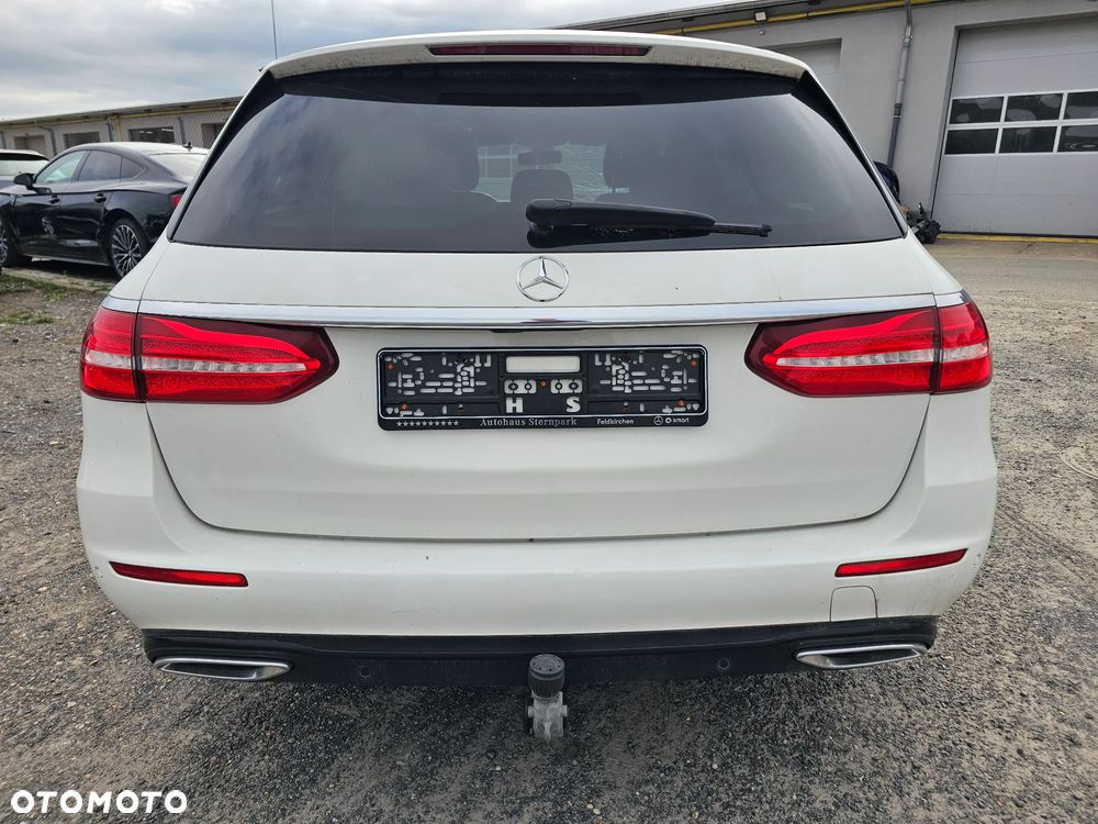 Mercedes-Benz Klasa E 220 d Avantgarde - 12
