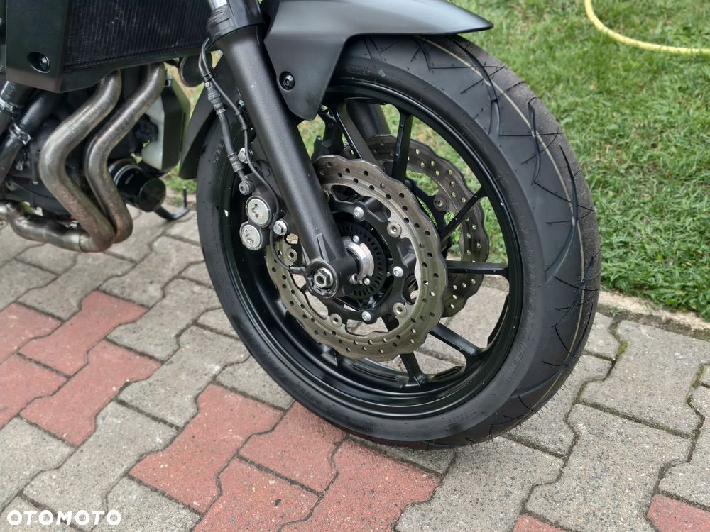 Yamaha MT - 12