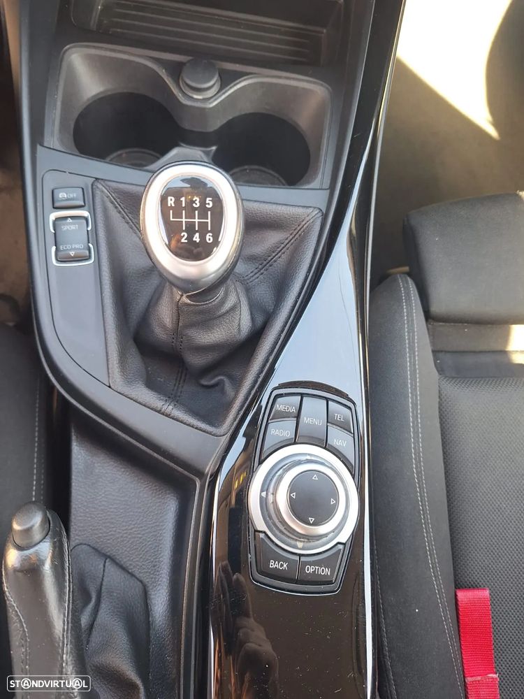 BMW 116 d EDynamics Line Sport - 9