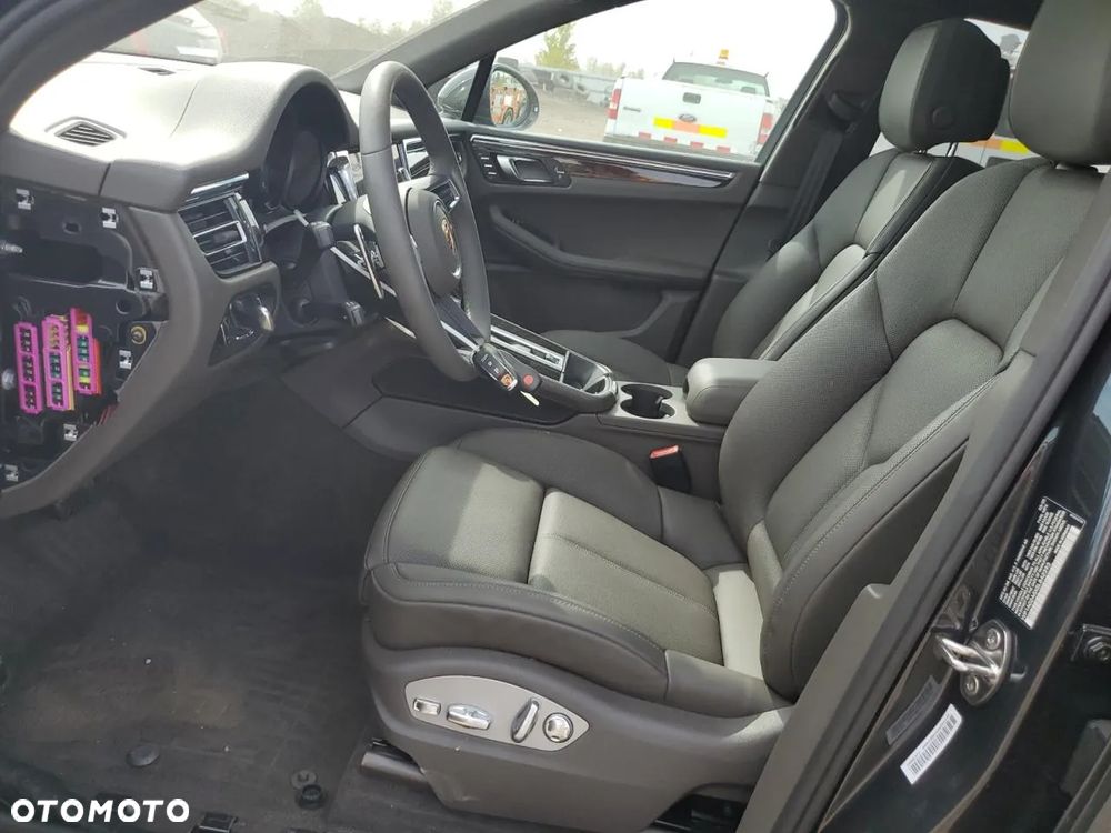 Porsche Macan S - 8
