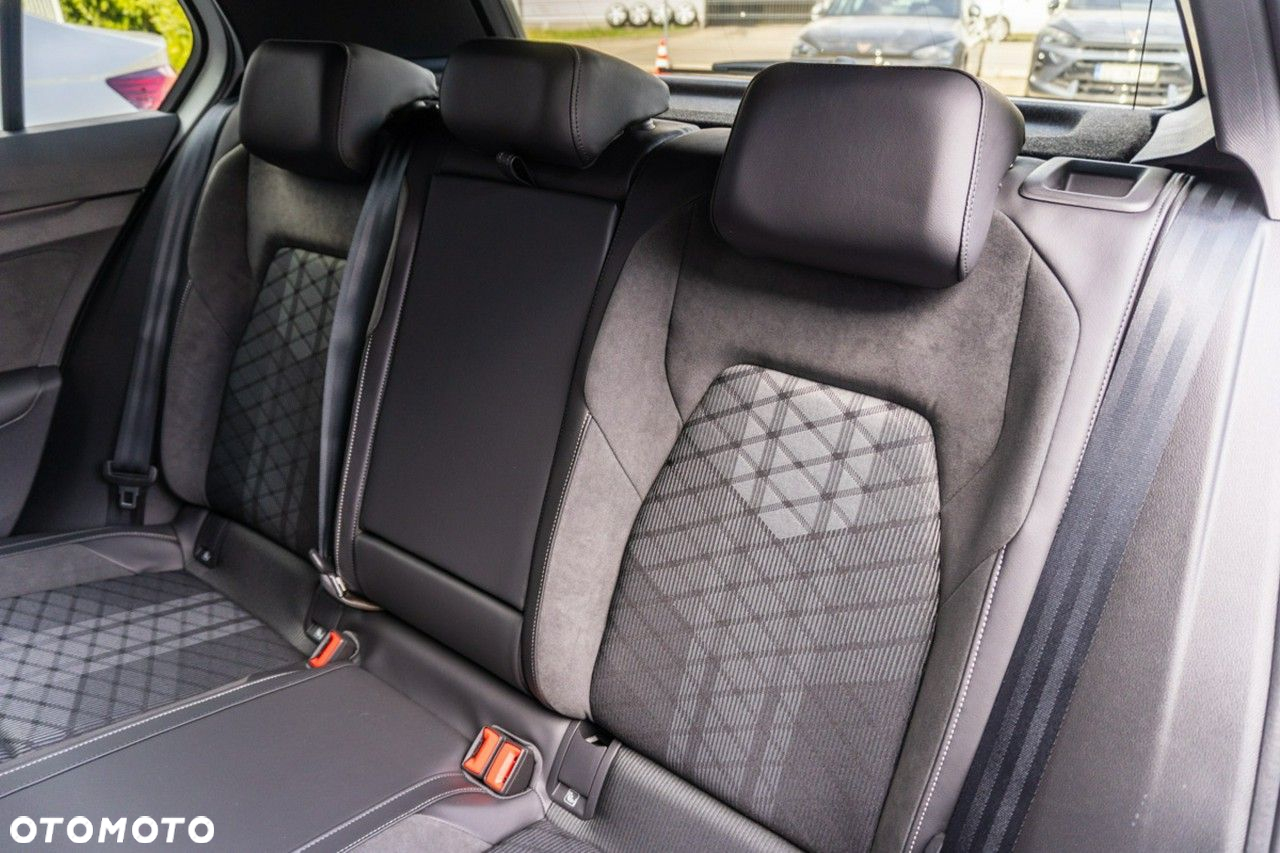 Volkswagen Golf - 14