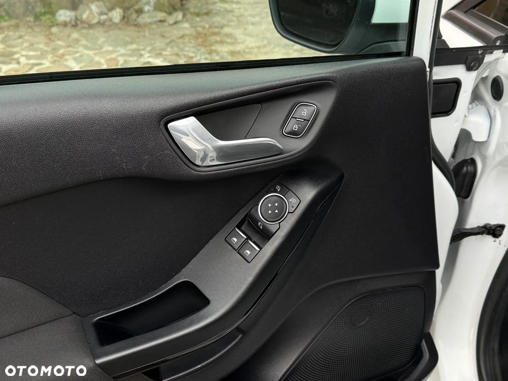 Ford Fiesta 1.0 EcoBoost S&S COOL&CONNECT - 27