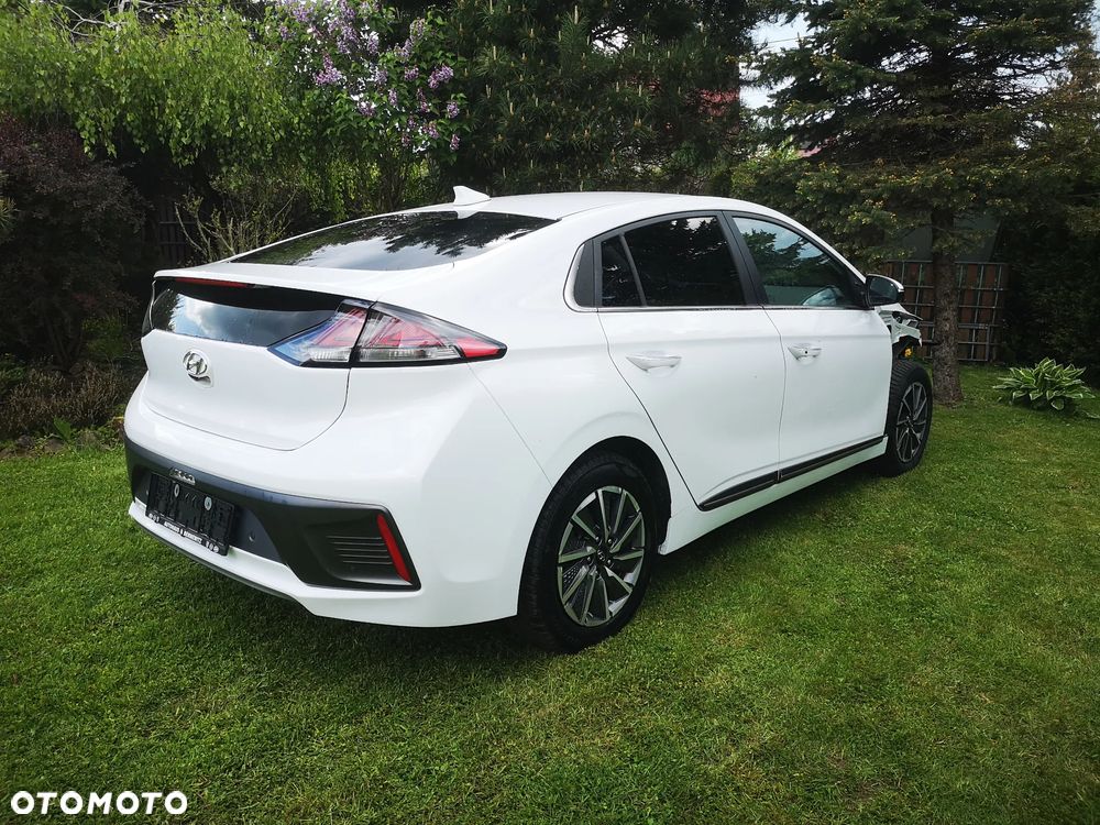 Hyundai IONIQ - 6