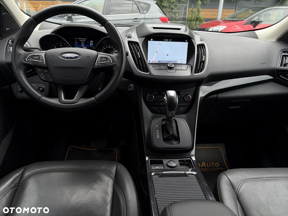 Ford Kuga 2.0 TDCi 2x4 Titanium - 35