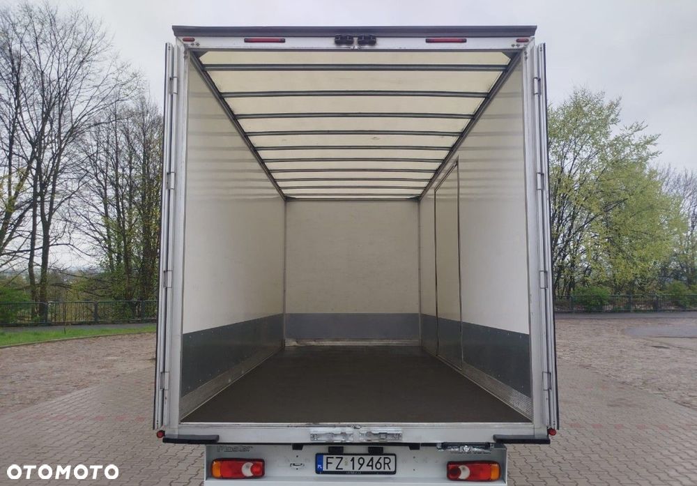 Renault Master - 25