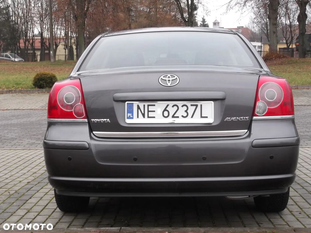 Toyota Avensis 1.8 VVT-i - 6