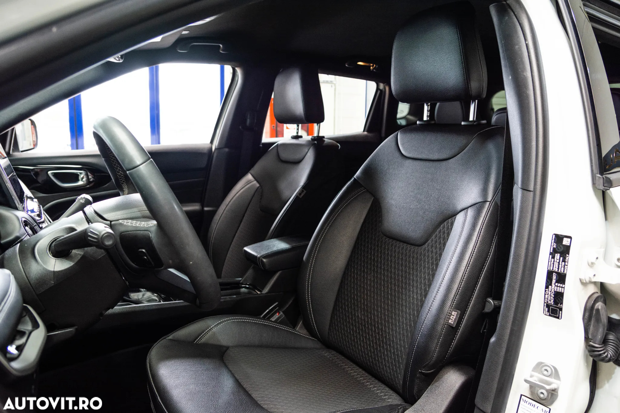Jeep Compass 1.3 T4 4xe PLUG-IN HYBRID Automatik Altitude - 6