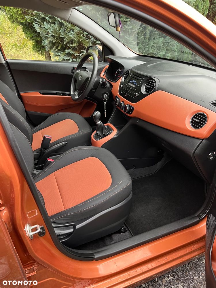 Hyundai i10 - 10