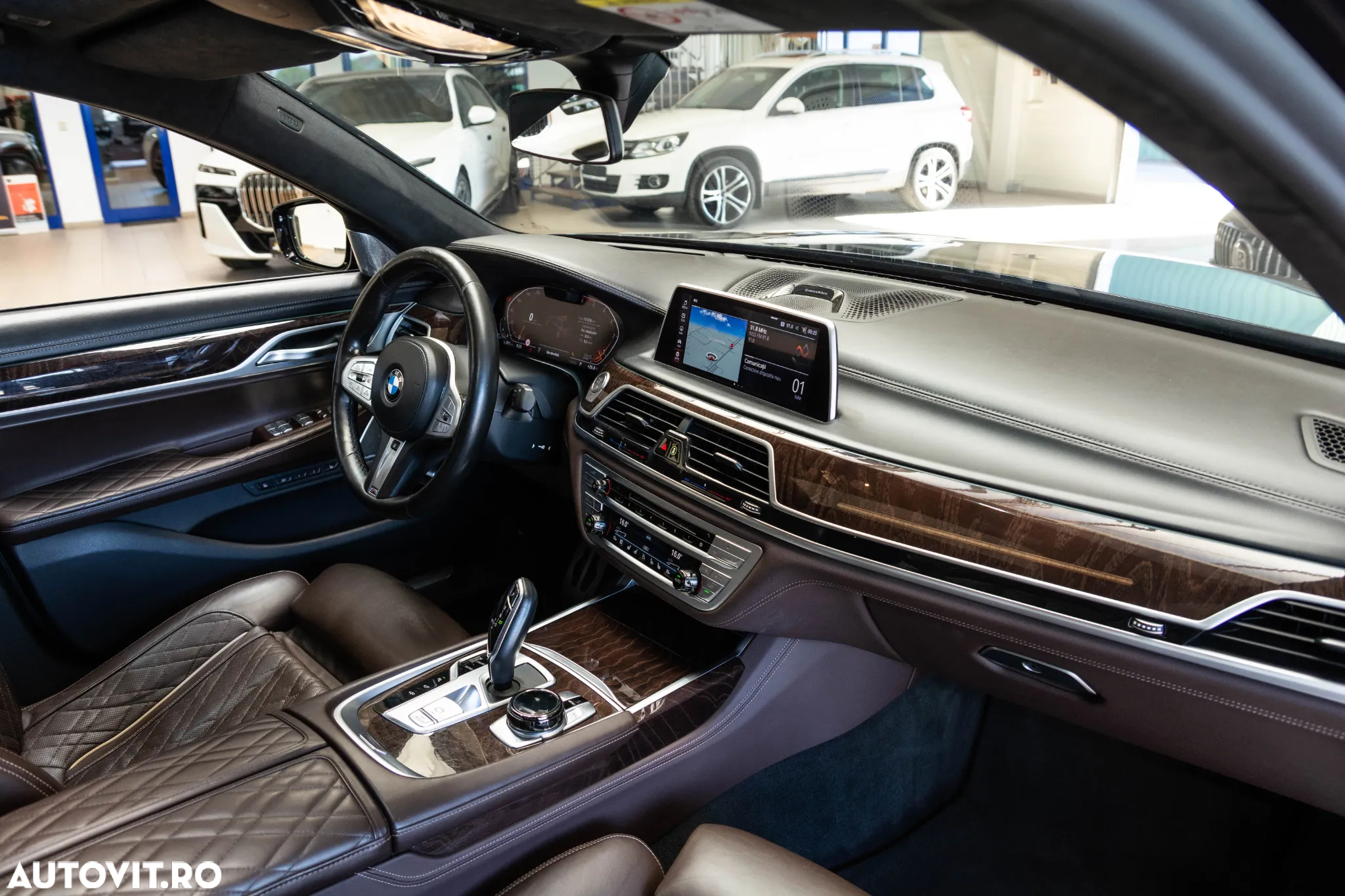 BMW Seria 7 740Ld xDrive - 35