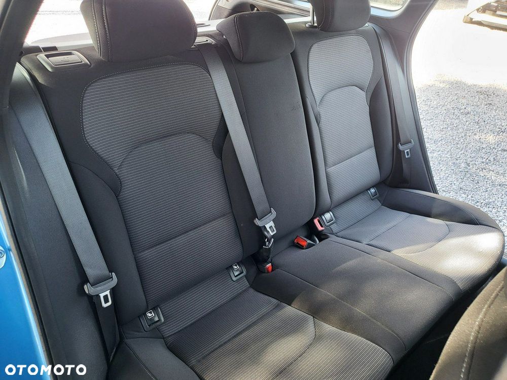 Hyundai i30 - 23