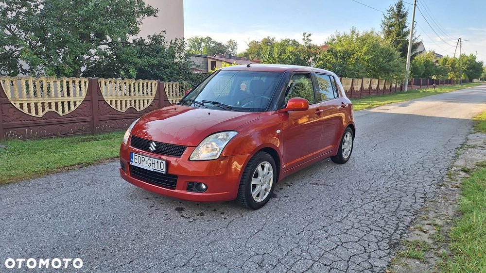 Suzuki Swift 1.3 Club - 3