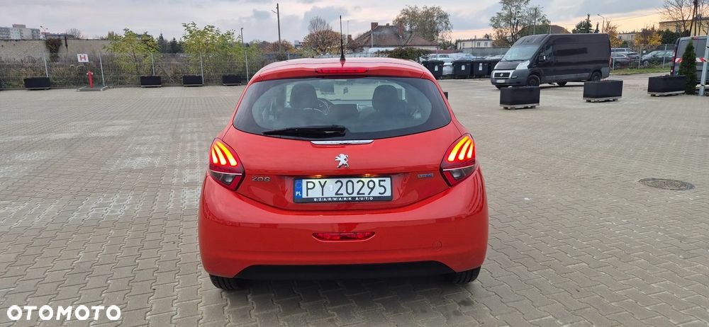 Peugeot 208 - 2