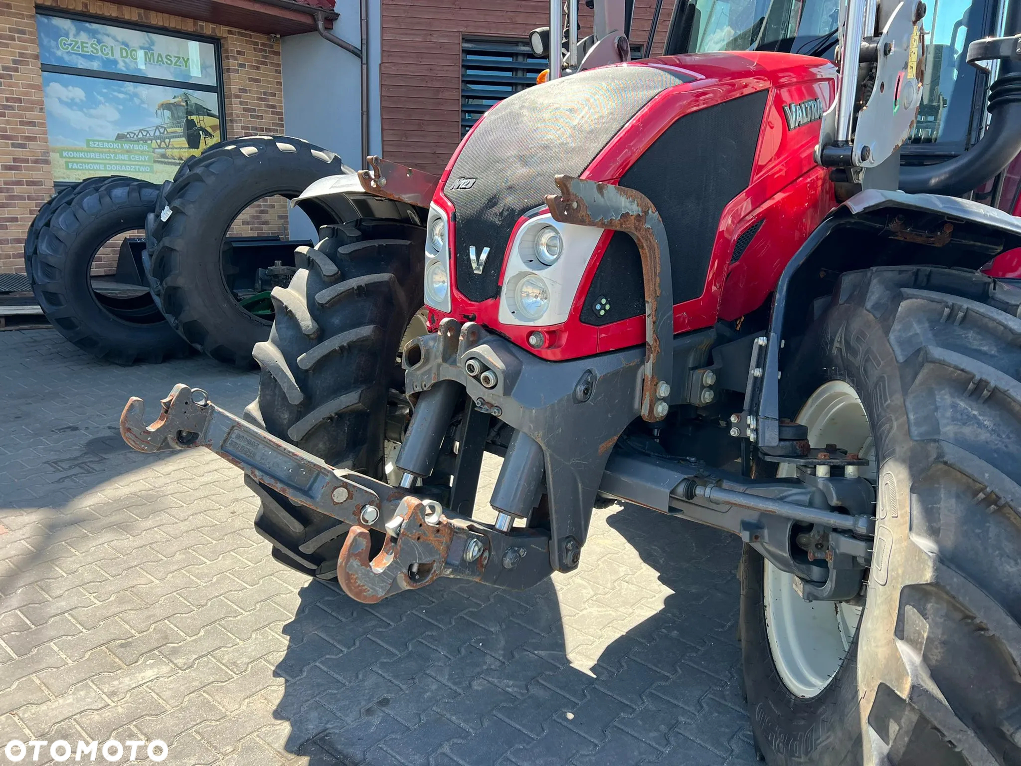 Valtra N 123 1663 DIRECT  JOHN DEERE 6330 - 23