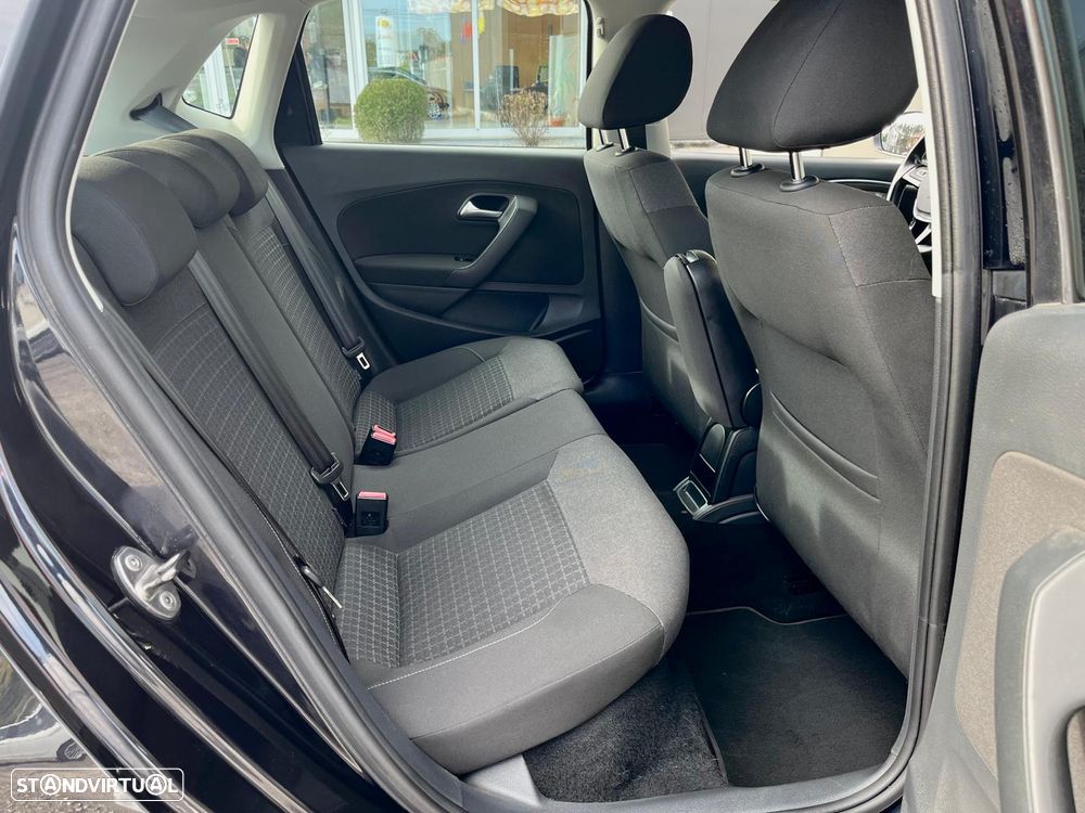VW Polo 1.0 Confortline - 24