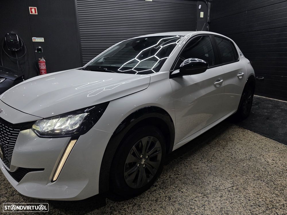 Peugeot e-208 Active Pack - 26